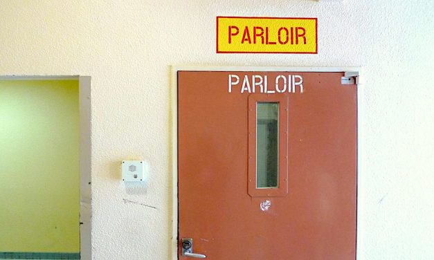 PARLOIR – Entre dedans et dehors